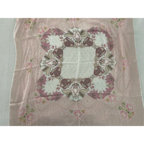 Scarf Me NIB NWT Brazil‎ Made Scarf 90x90 Pretty Roses Floral Pinks Giftable Box - Picture 1 of 12